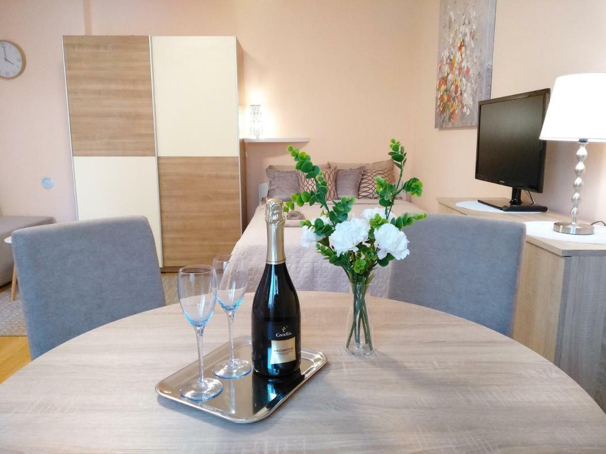 Sunray Studio Apartment Zagreb Ngoại thất bức ảnh